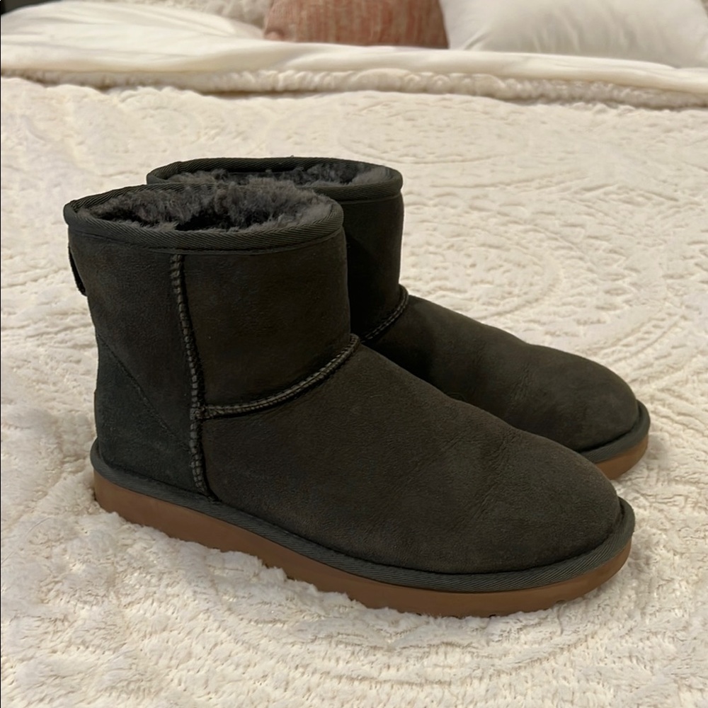 UGG Classic Mini Boot in Green